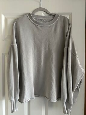 Abercrombie & Fitch Light Gray Crewneck Sweatshirt L/XL